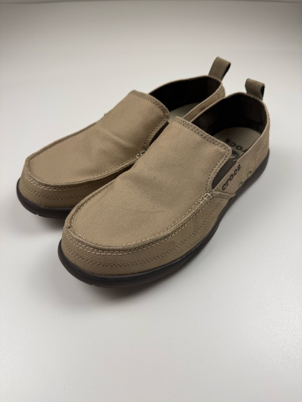 Crocs Walu Slip On Casual Comfort Canvas Shoes Tan 11270 Men's 11